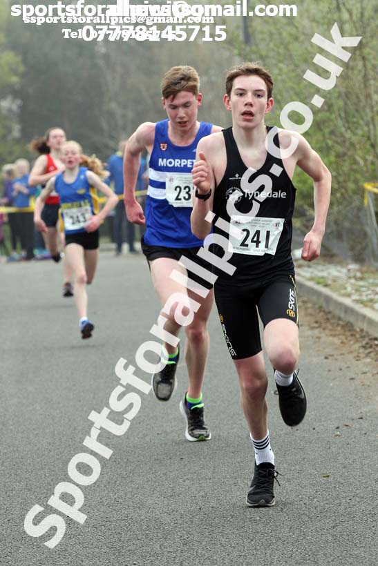 Boys and girls under-15s road race, 2019 Elswick Harirers Good Friday Road Relay, Newburn, Newcastle. Photo:  David T. Hewitson/Sports for All Pics